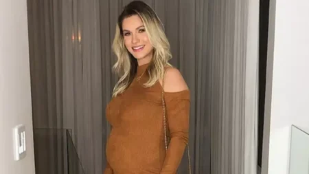 Andressa Suita levanta rumores de possível gravidez (Foto: Reprodução Instagram)
