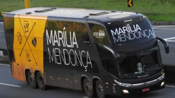 ônibus, Marília Mendonça