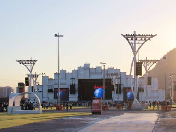 Quando ocorrem as apresentações de sertanejos no Rock In Rio?