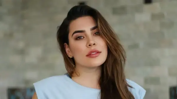 Naiara Azevedo