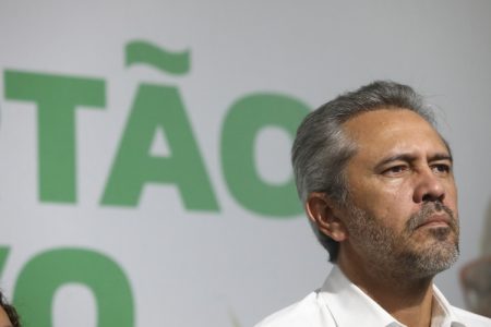 Elmano informa sobre prisão de autores de ataques a provedores