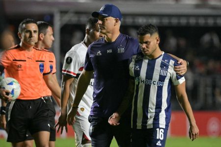 Jogador do Talleres revela ofensa de Bobadilla, do São Paulo