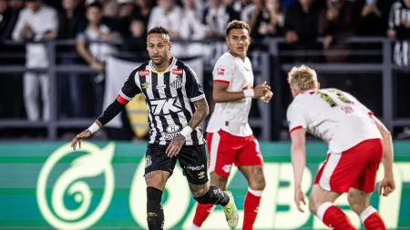 Neymar retorna e clássico alvinegro agita a Vila