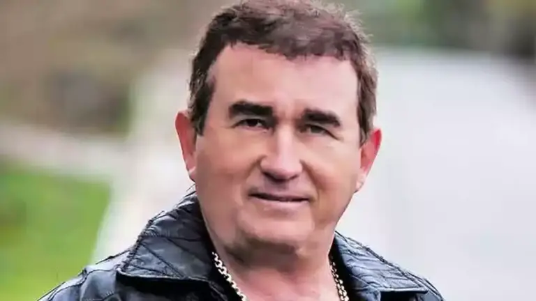 Amado Batista indeniza fãs com R$19 mil após cancelar shows