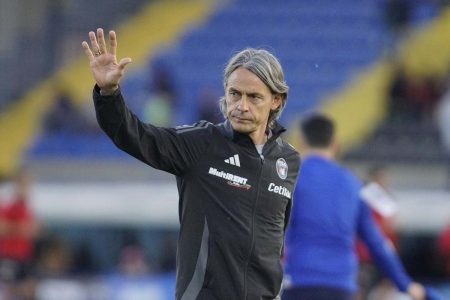 Inzaghi sai do Inter: ex-Milan assume, mas não é Pirlo