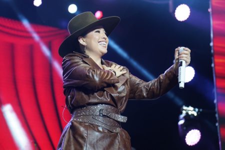 Mari Fernandez destaca sertanejo, forró e piseiro em São João