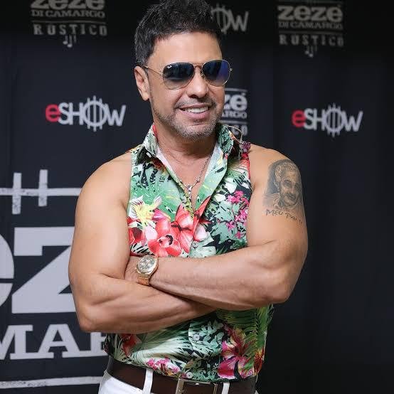 Zezé Di Camargo se apresenta em Pocinhos no Arraial do Cariri