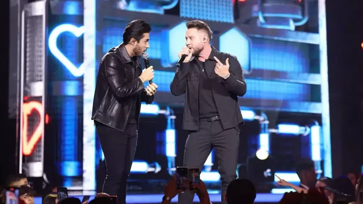 Bruno e Denner lançam álbum com Luan Pereira e emocionam fãs