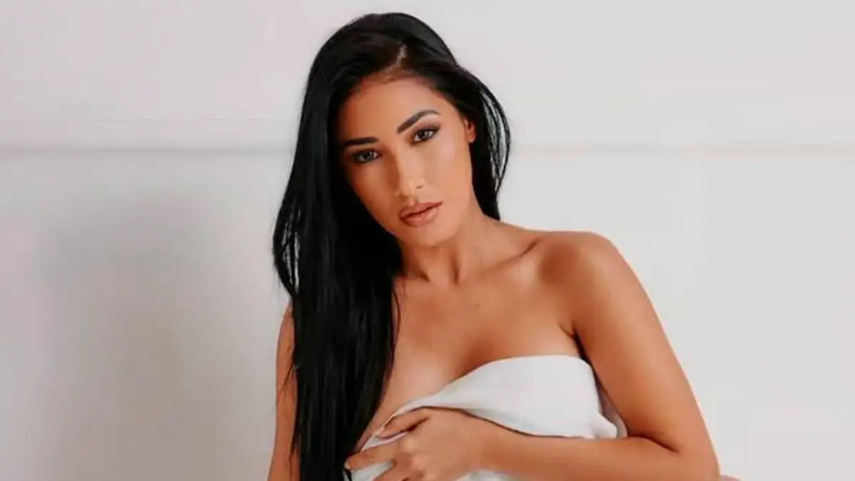 Fotos sensuais de Simaria despertam desejo e viram assunto entre fãs Fotos sensuais de Simaria: 5 cliques que marcaram suas redes