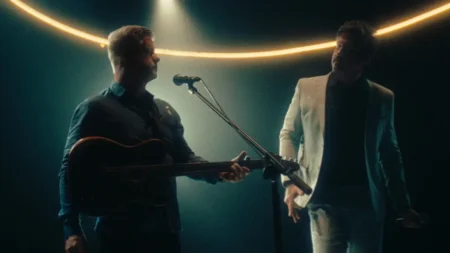 Victor & Leo emocionam São Paulo ao revisitar sucessos na turnê Essência